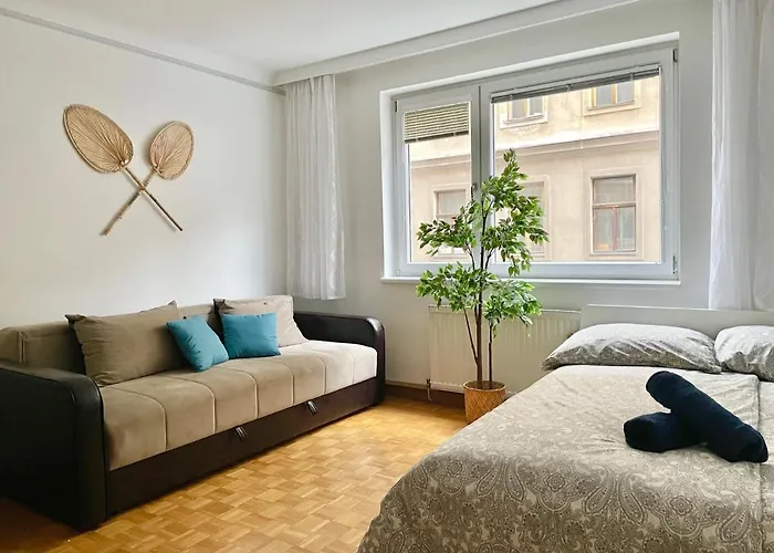 70M2 Comfy & Calm Apartment With Free Netflix